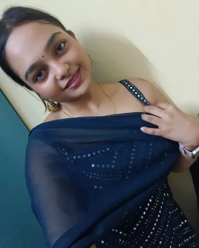 female Call Girls in Delhi